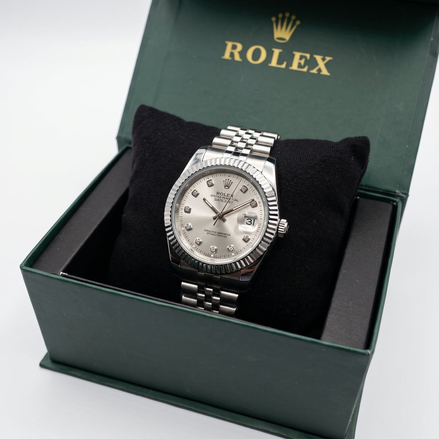 Rolex Men's Silver Datejust Watch – Fluted Bezel, Jubilee Bracelet & Diamond Markers