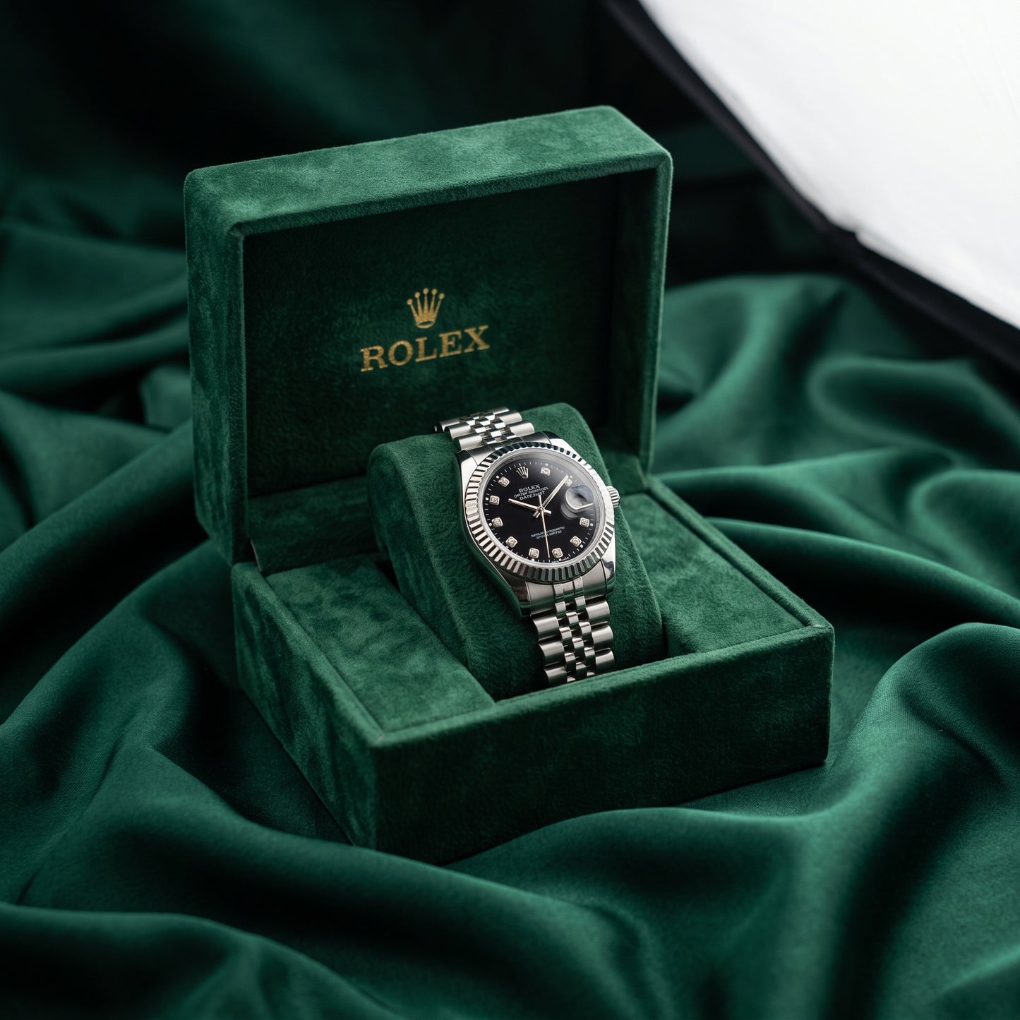 Rolex Men's Datejust Watch – Black Dial, Fluted Bezel & Jubilee Bracelet